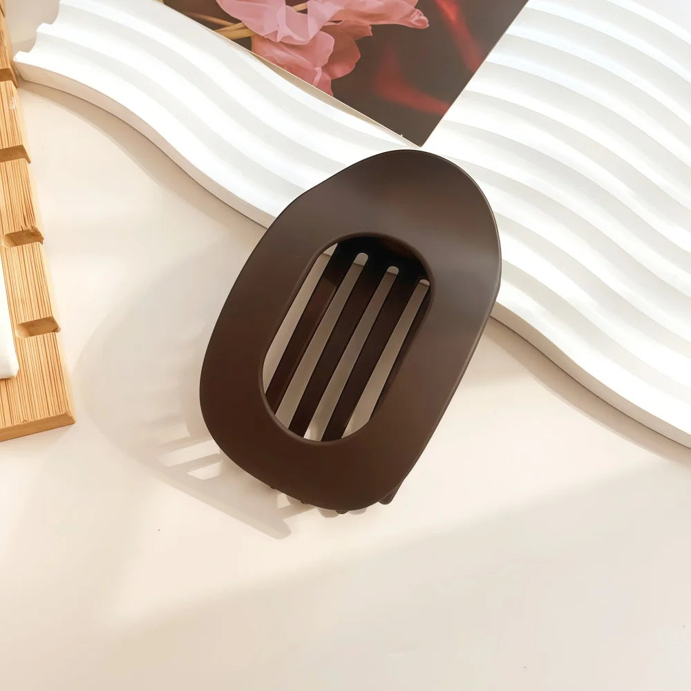 PC Hair Claw Clip for Women New Design Leopard Matte Curved Flat Styling Barrettes Acrylic Lying Down Hair Accessories