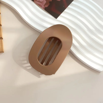 PC Hair Claw Clip for Women New Design Leopard Matte Curved Flat Styling Barrettes Acrylic Lying Down Hair Accessories