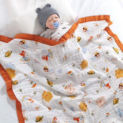  Newborn Baby in Cotton Blankets 
