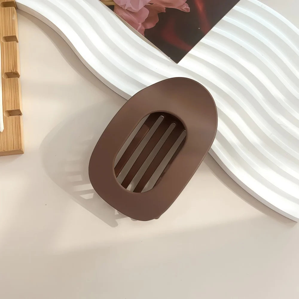 PC Hair Claw Clip for Women New Design Leopard Matte Curved Flat Styling Barrettes Acrylic Lying Down Hair Accessories